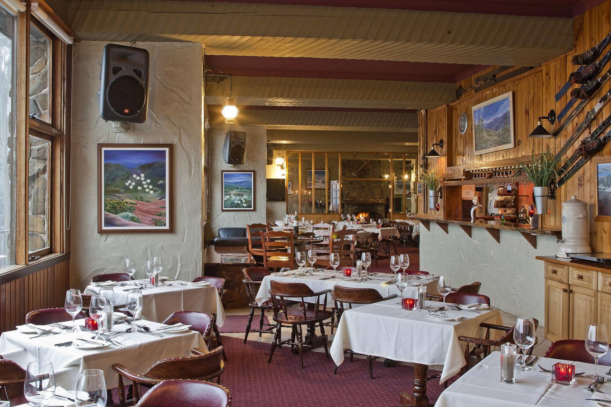 Falls Creek Hotel Exterior foto